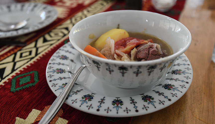 Национальное блюдо крымских татар дымлама