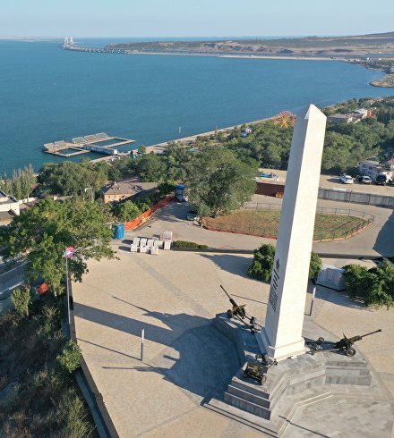 Обелиск Славы в Керчи
