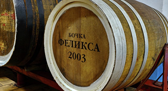 Бочка старейшего винодела завода Феликса Феодосиди